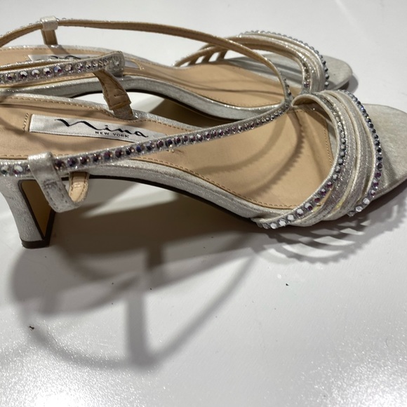 Nina New York Nelena Silver Rhinestone Sparkly Strappy Evening Sandals Size 6.5 - Picture 8 of 16